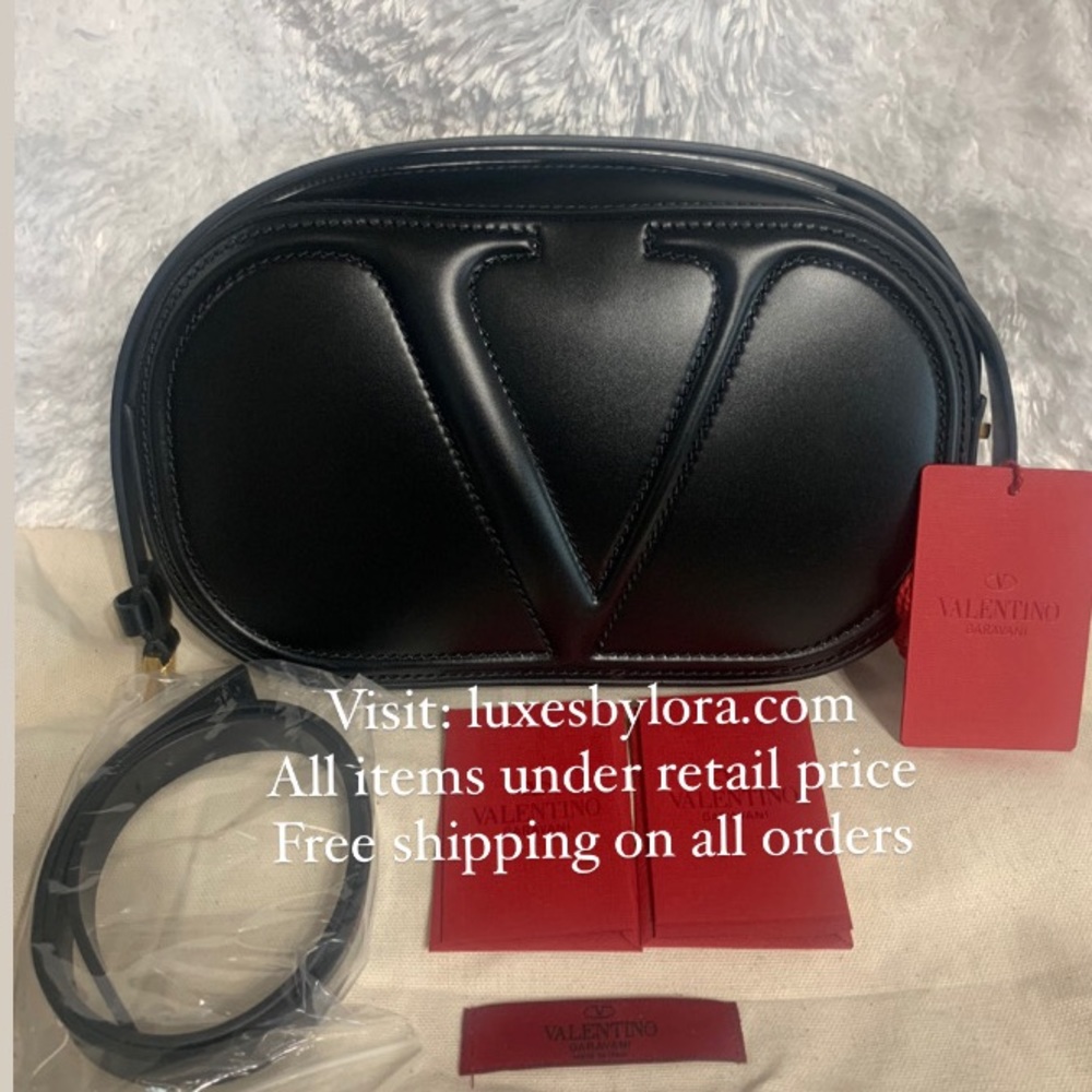 ♥️SOLD♥️Valentino Garavani VLOGO WALK CROSSBODY BAG